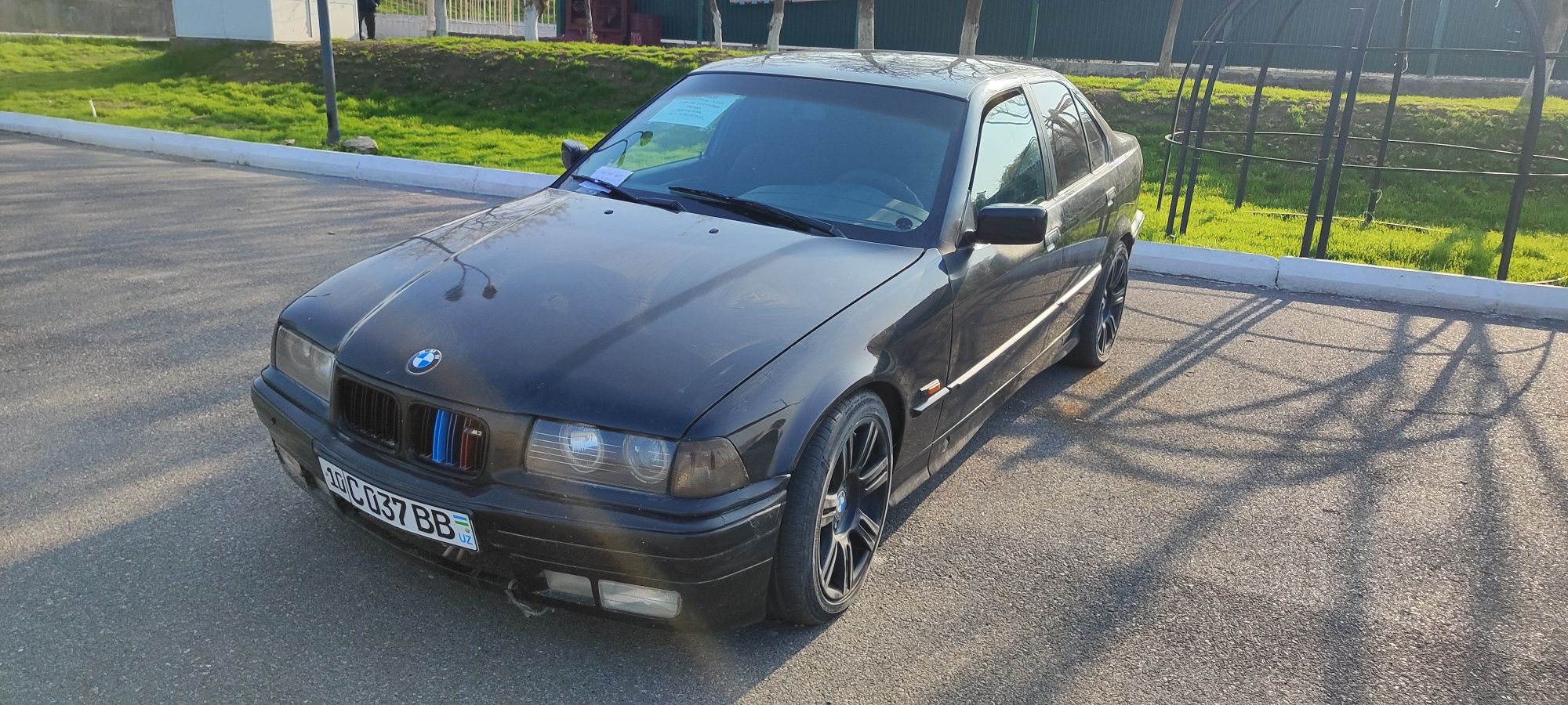 BMW madel 318 holati yahshi