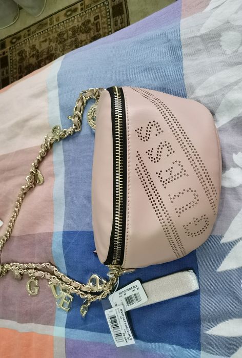 Geanta tip borseta Guess