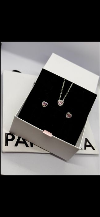 Пандора комплект обеци и колие Pandora