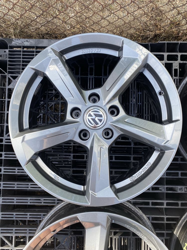 17 цола 5 х 112 мм Шкода Фолксваген Голф 6 , 7 , 8 , Т Рок , VW T Roc