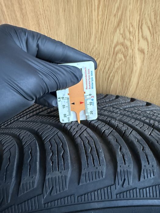 215/55 R17 Jante VW + Anvelope iarna Michelin Alpin 5 (aproape noi)