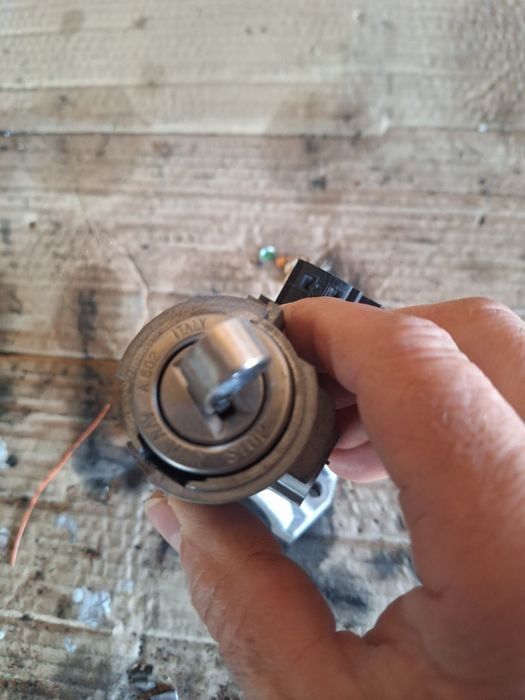 Contact cu tijă cheie Fiat ducato