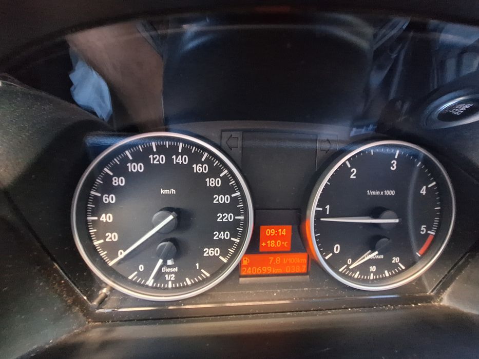 BMW X1 XDRIVE 18d 143 cp