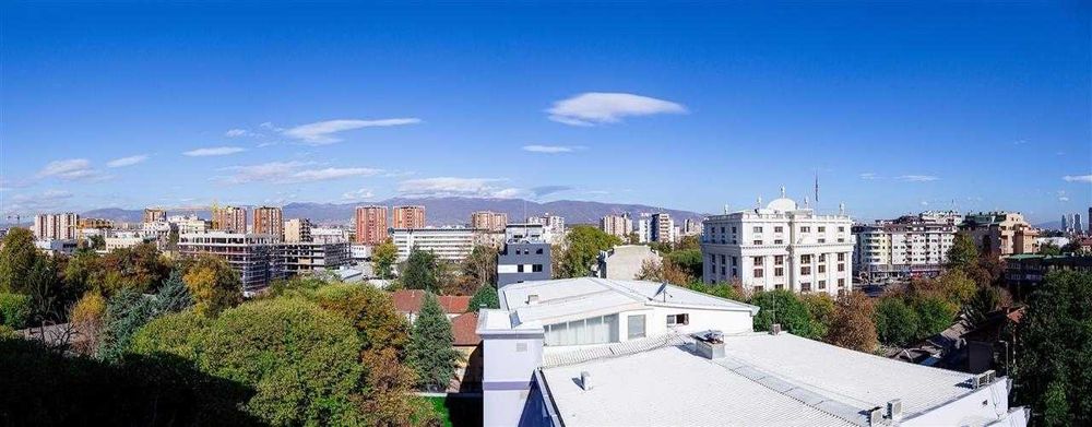 Дава се под наем Двустаен апартамент в Бургас, Славейков - 76 кв.м за 382.5 € - Снимка #3