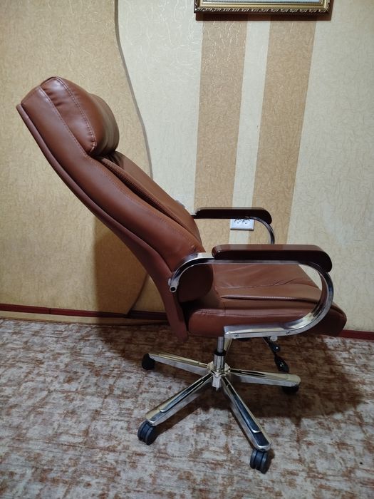 Офисной кресло Дафна бренди