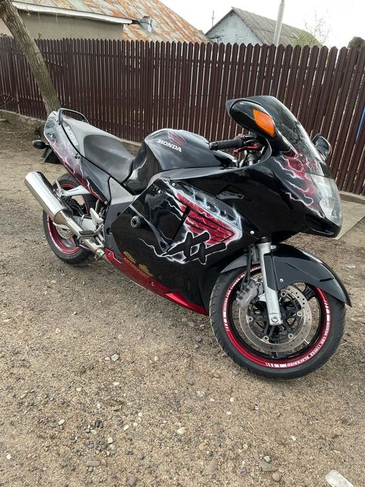 Honda Blackbird 1100