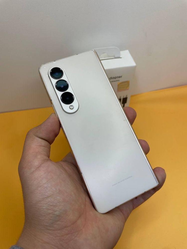 Samsung galaxy Z Fold 4 12/512Gb