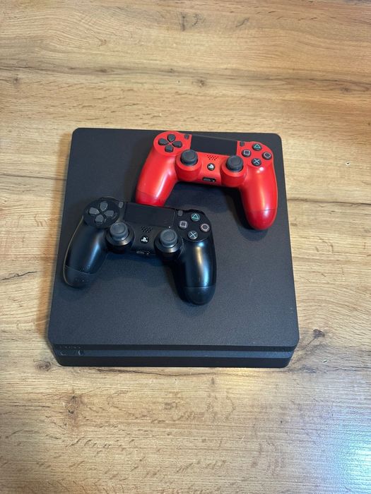 Play Station -PS4 slim 500 gb