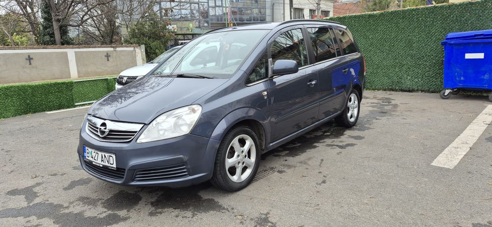 Opel Zafira B 2011 euro 5 GPL 7 locuri Bucuresti
