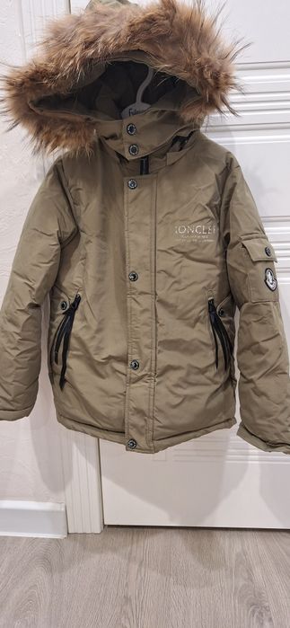 Продам зимний комбинезон на мальчика