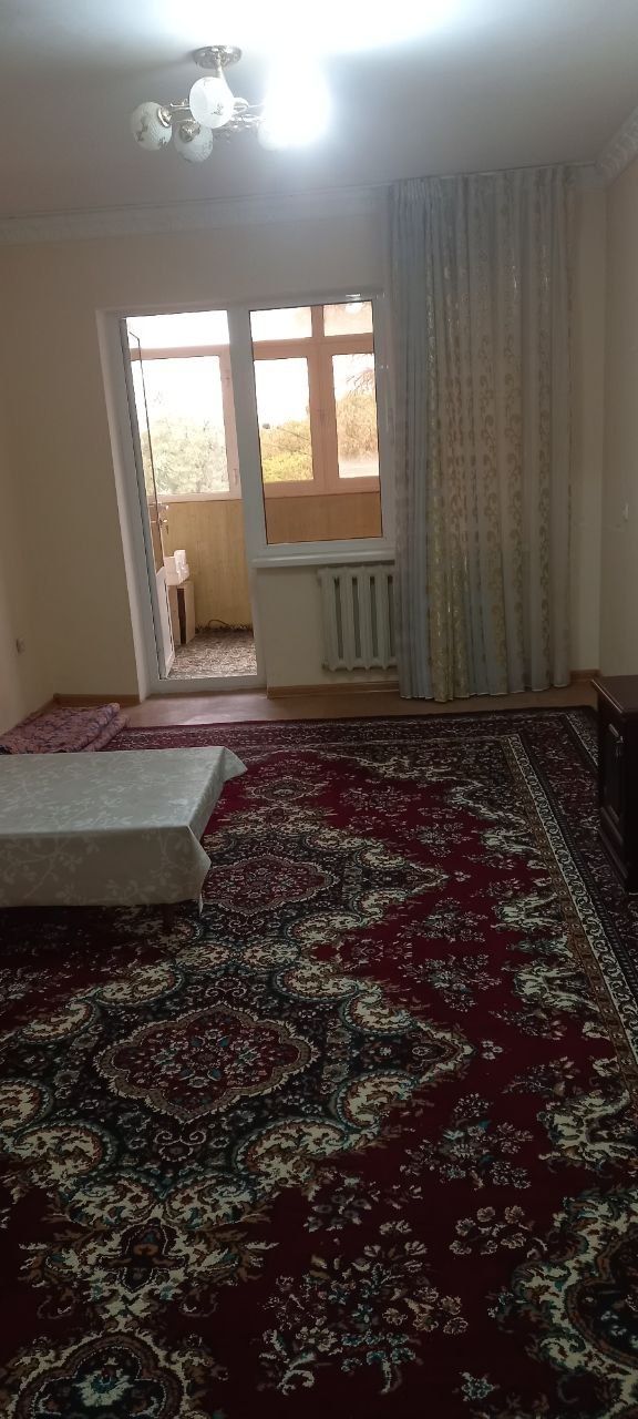 Горгазда жойлашган 2 хонали квартира ижарага берилади