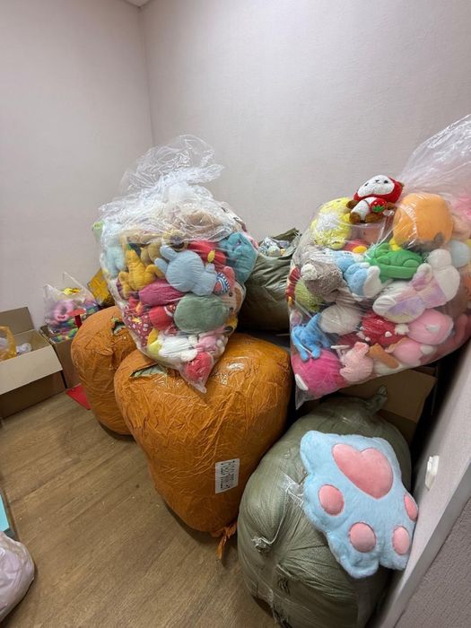 Продам мягкие игрушки хватайка