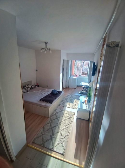 Inchiriez garsoniera regim hotelier