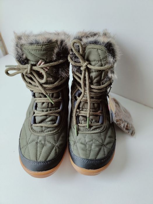 Продам Columbia новые зимние детские сапоги