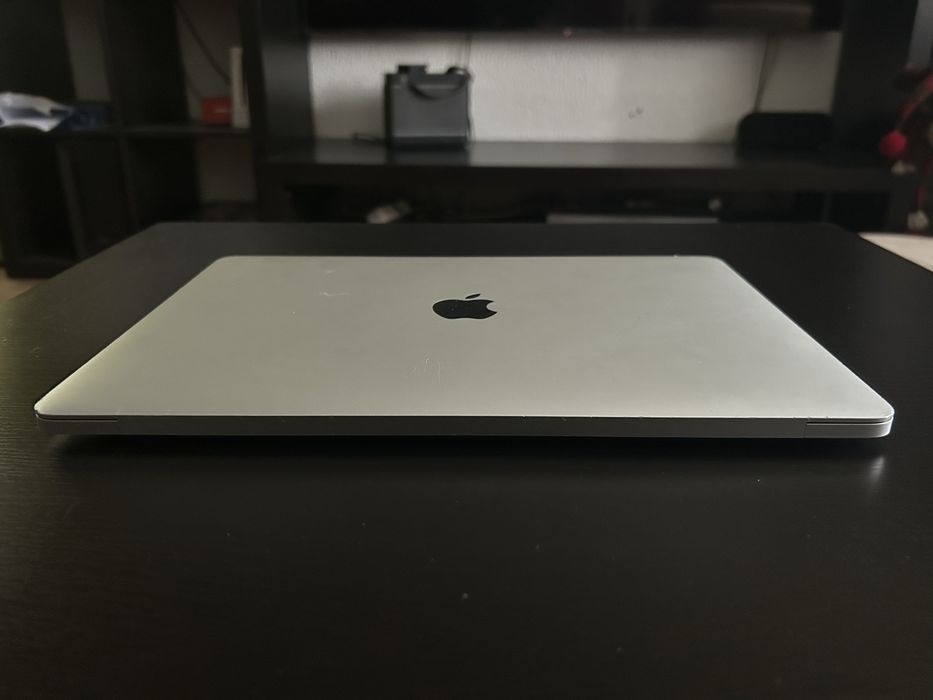Macbook Pro 13" A1708 i5 8GB RAM 128 GB SSD silver baterie 192 cicluri