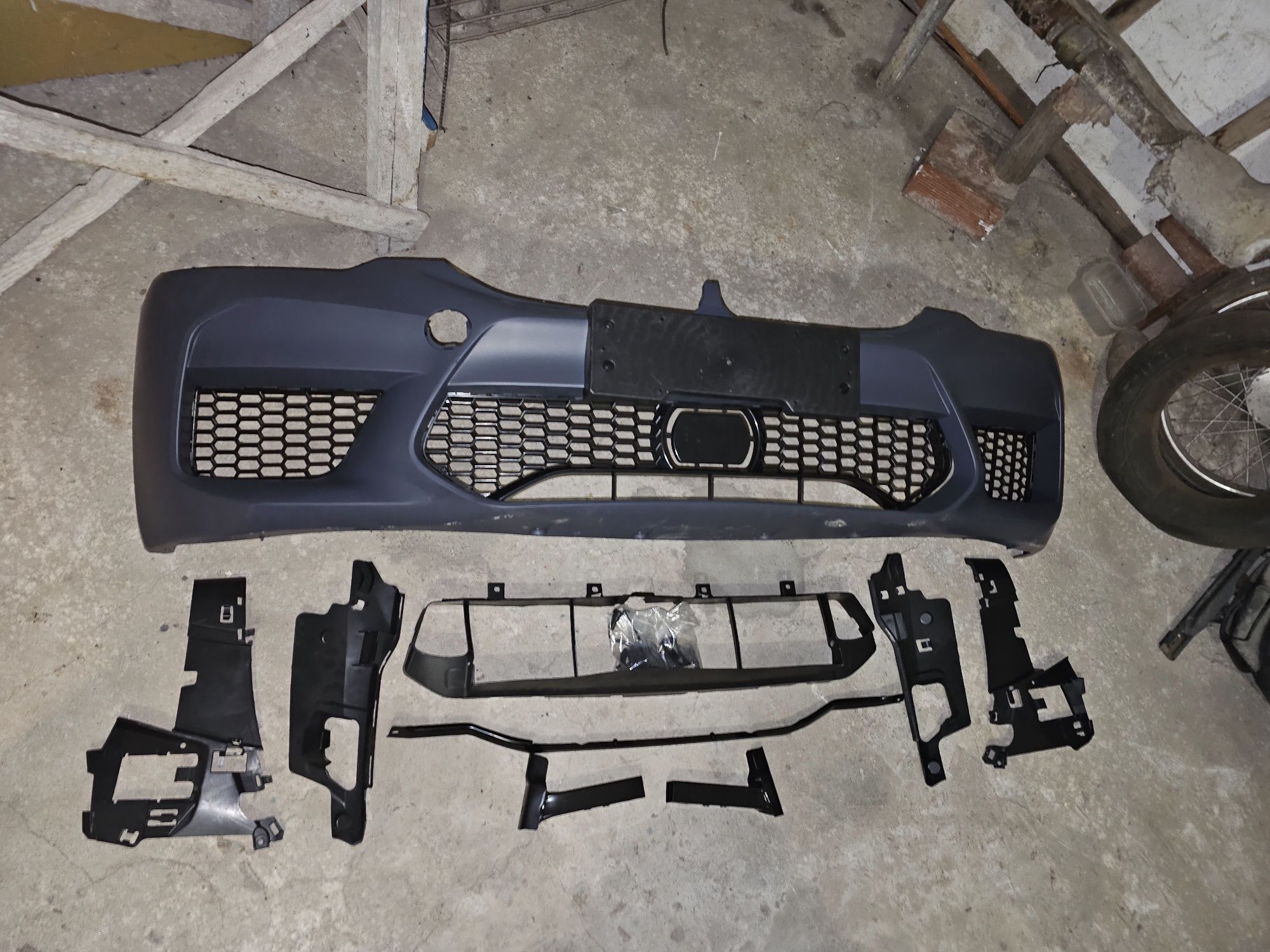 G30 M5 предна броня BMW
