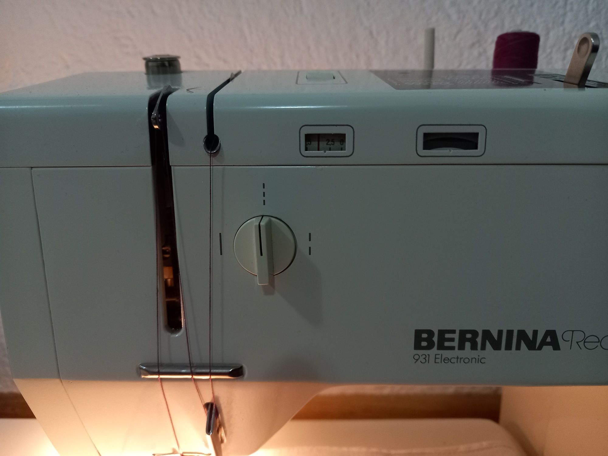 Шевна машина Bernina 931