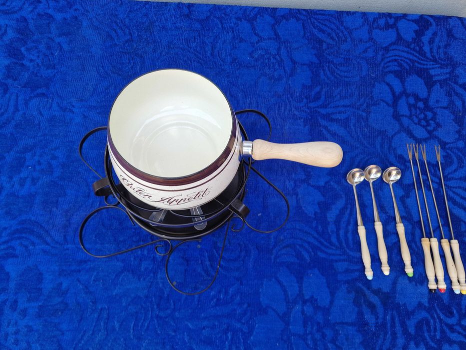 Guten Appetit set fondue rotativ, 4 - 6 persoane fonta emailata***