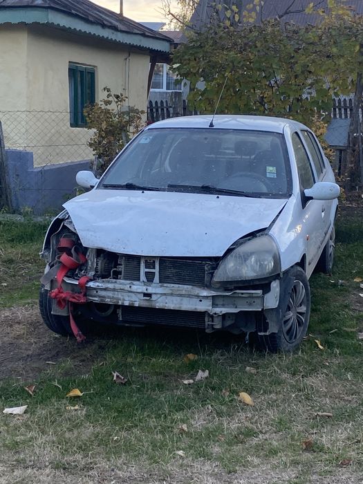 Dezmembrez renault clio 1.4+gaz