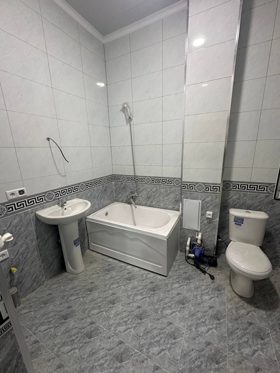 Срочно Продаю 1х-комнат На Рохат