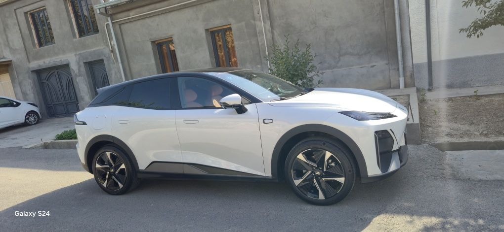 Changan Deepal Shenlan S7 200 Max Yurish masofasi: 200 umumiy 1120KM