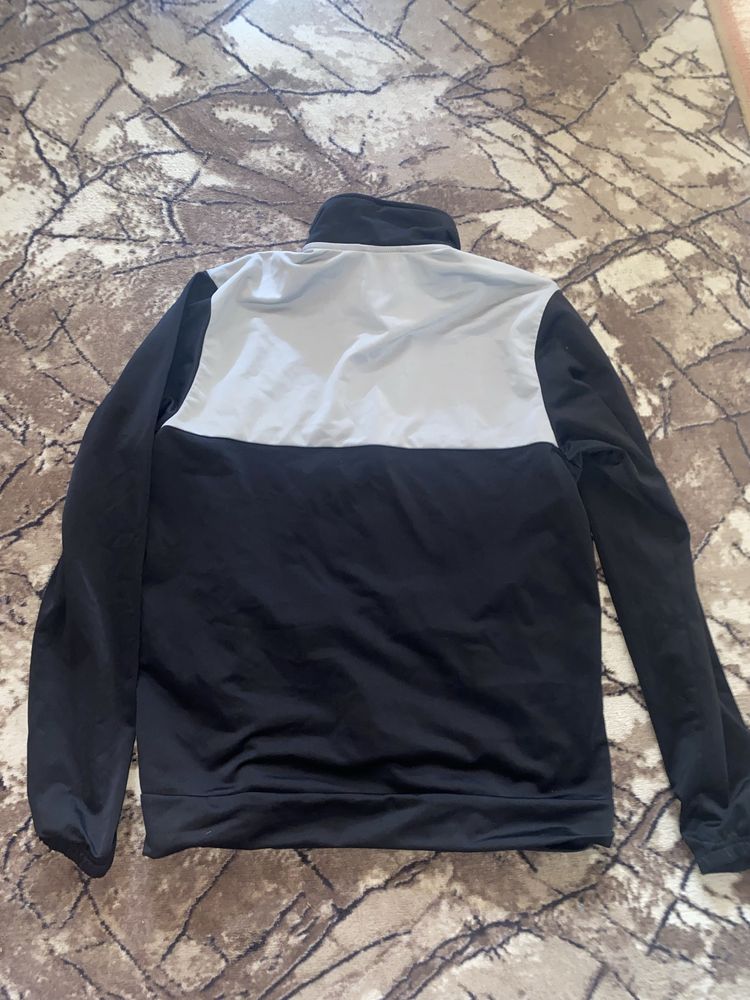 Adidas горнище оргинално