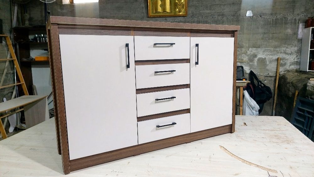 Камод хай тек kamod