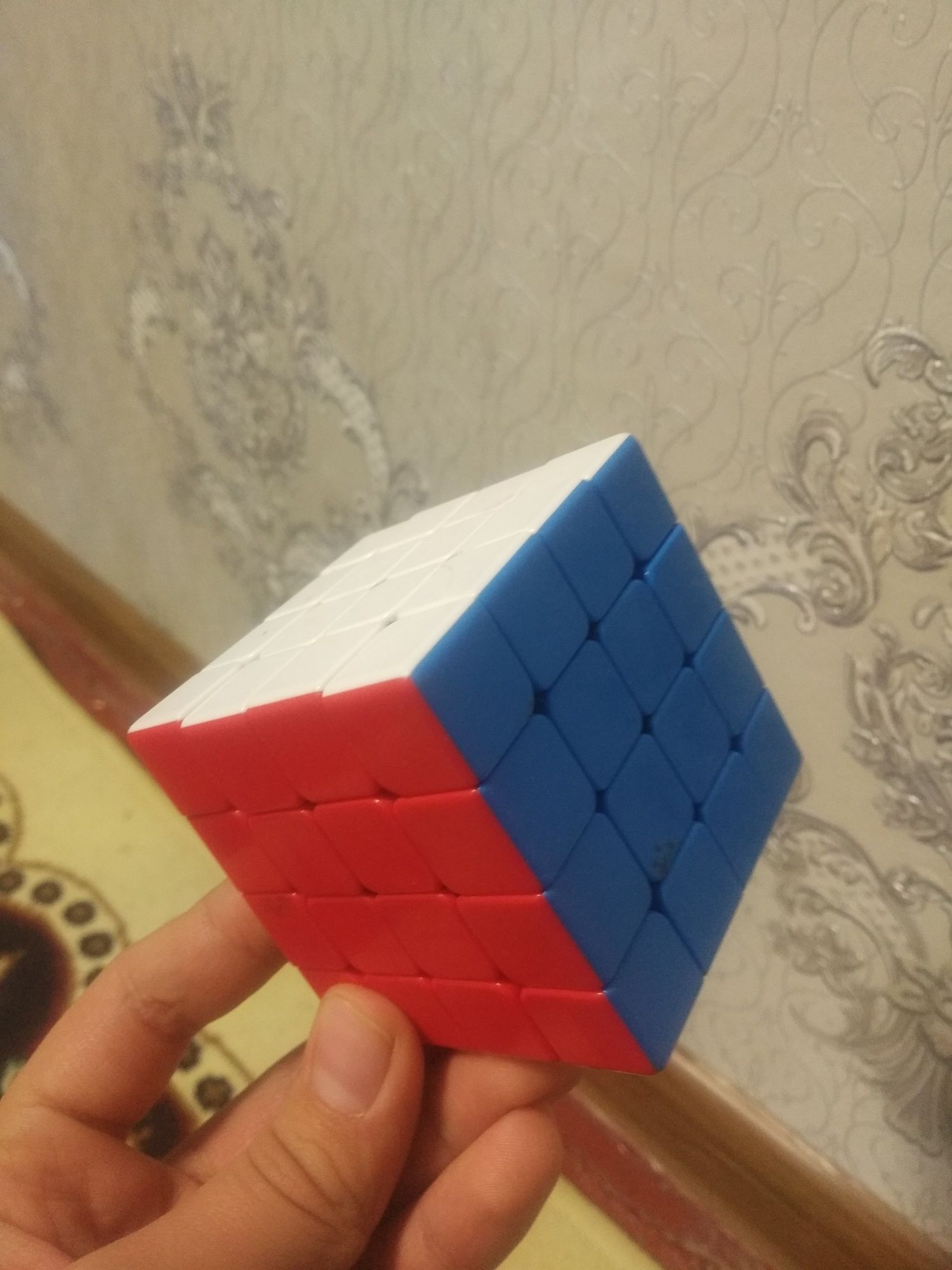 4×4 kubik Rubik sotiladi