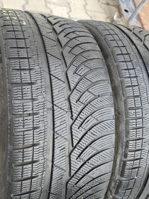 235 35 19 Michelin