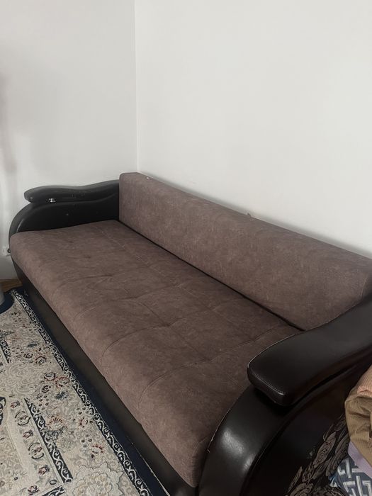 Расклодной диван 2 метра 30см
