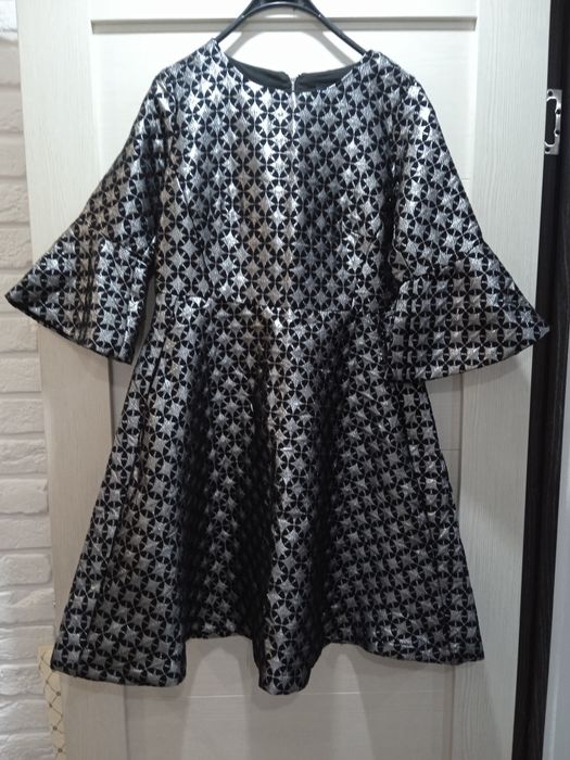 Нарядное плаатье!