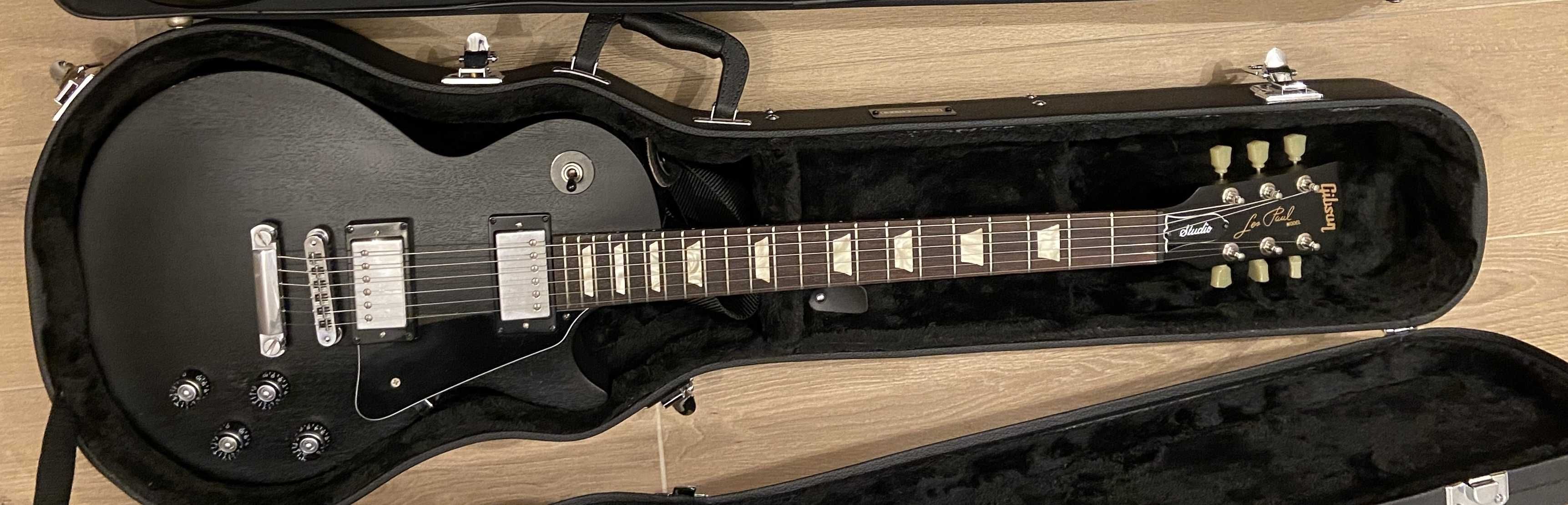 Gibson Les Paul Studio 2010 с твърд куфар