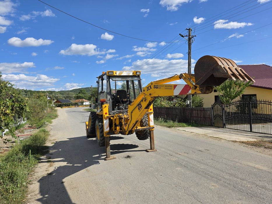 Buldoexcavator Jcb 2cx