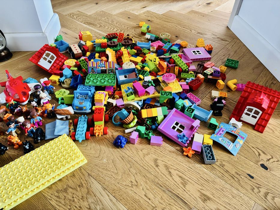 Piese si figurine originale lego duplo pentru constructii superbe