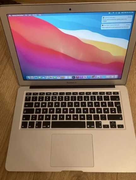 Laptop MacBook Air Early 2014; Pata ecran