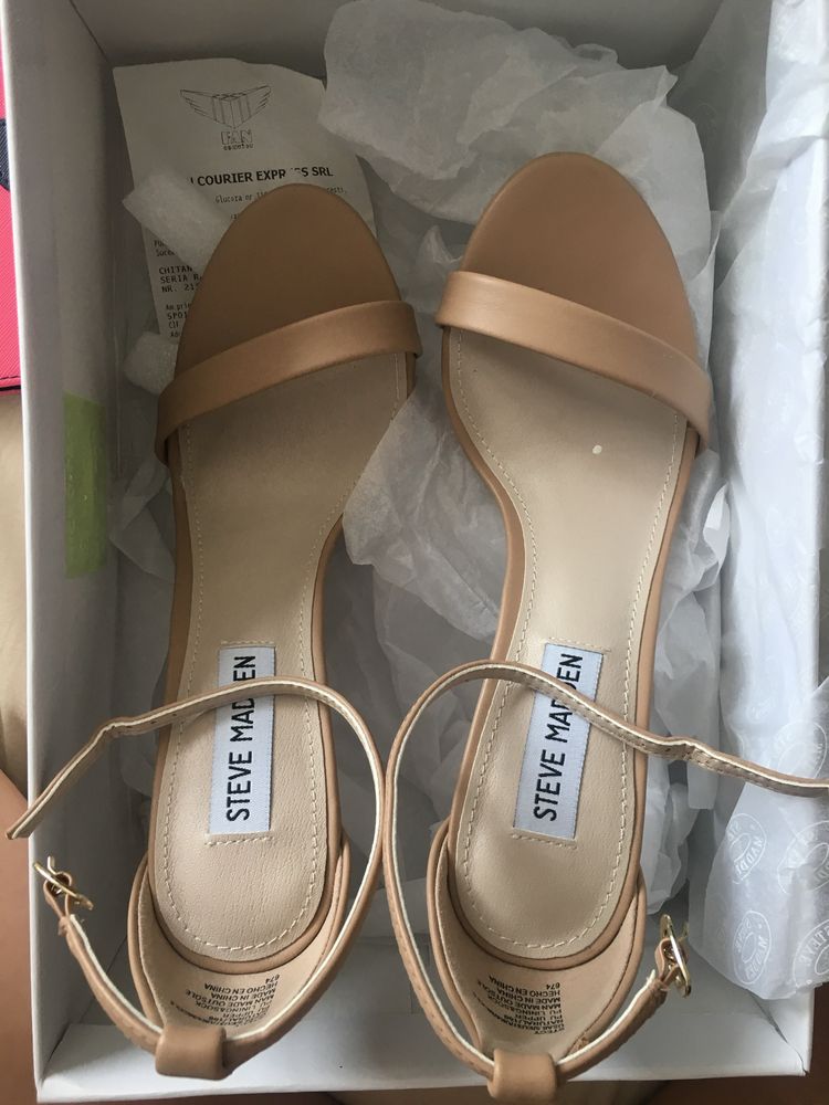 Sandale nude Steve Madden marimea 37