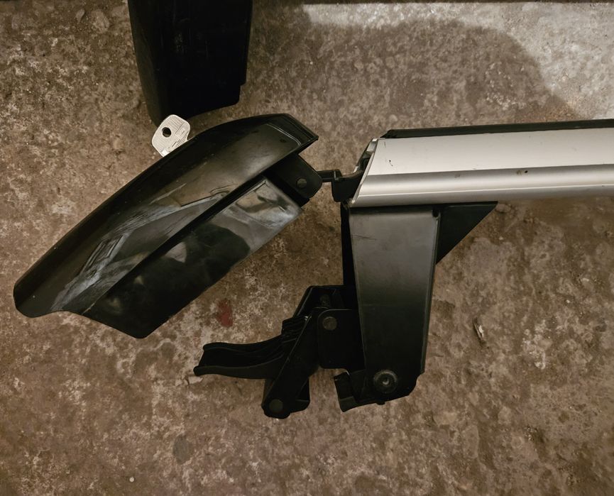 Bare transversale Audi A6 C6 / 4F Avant originale