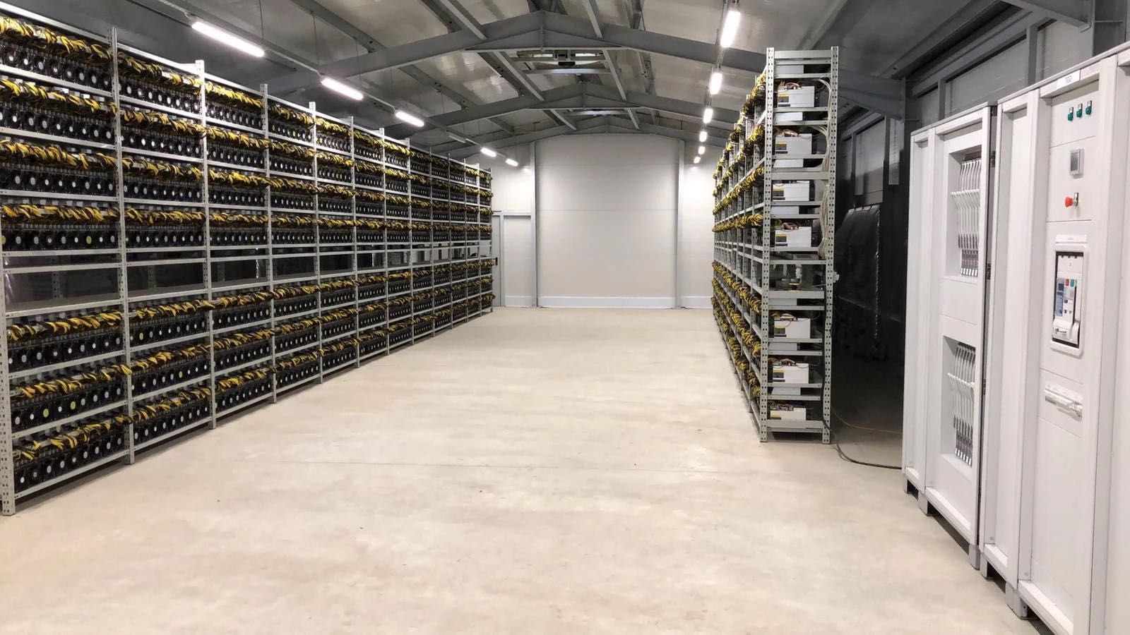 Bitcoin BTC mining hosting ASIC miner crypto Bitmain gazduire locatie