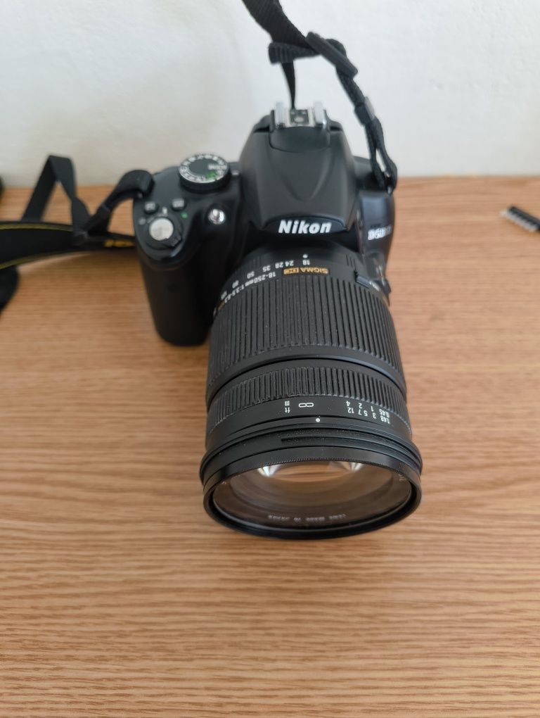 Nikon D5000 + Obiectiv Sigma 18-250mm HSM