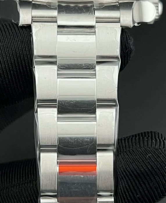 Rolex Submariner (Модифициран) 126619LB 41мм