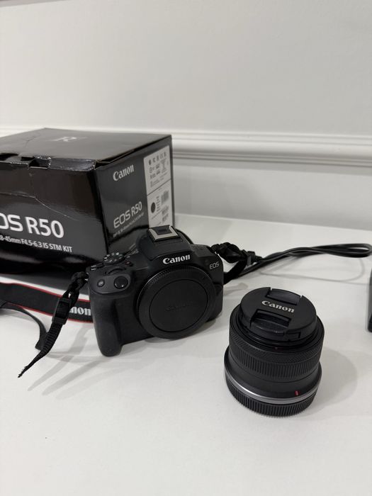 Canon EOS R50 Kit 18-45mm f4.5-6.3 IS STM