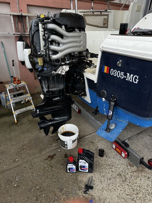 Vand motor barca suzuki 115cp