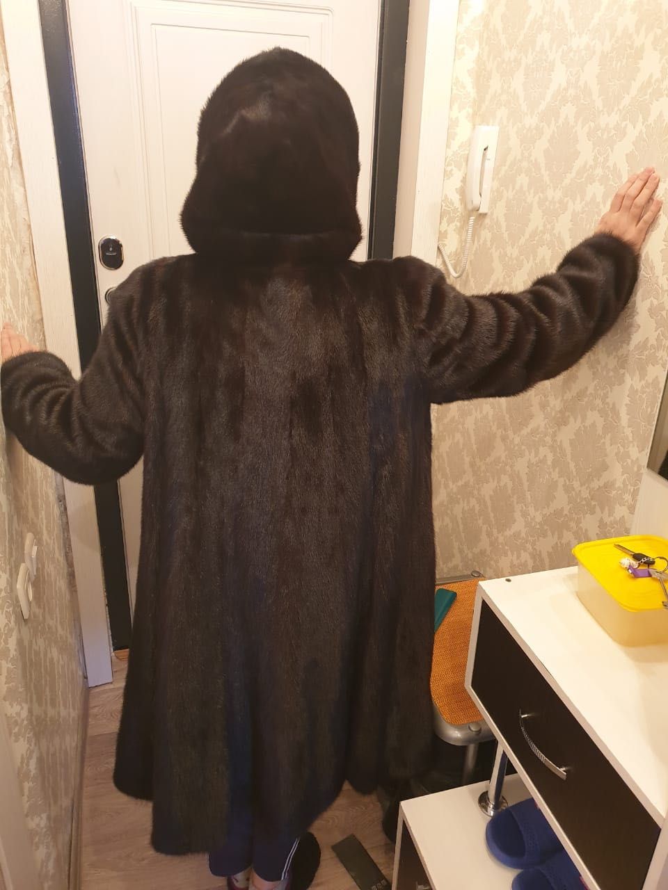 Продам норковую шубу