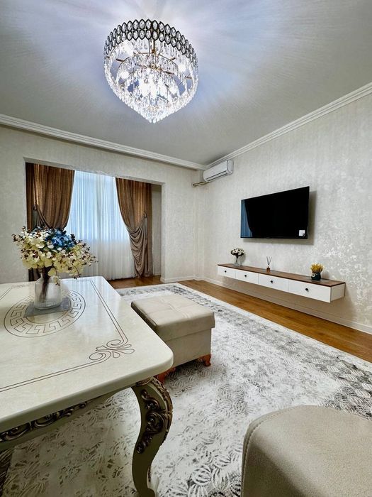 3-комнатная, метро "Ойбек" (ул. Афросиаб)..