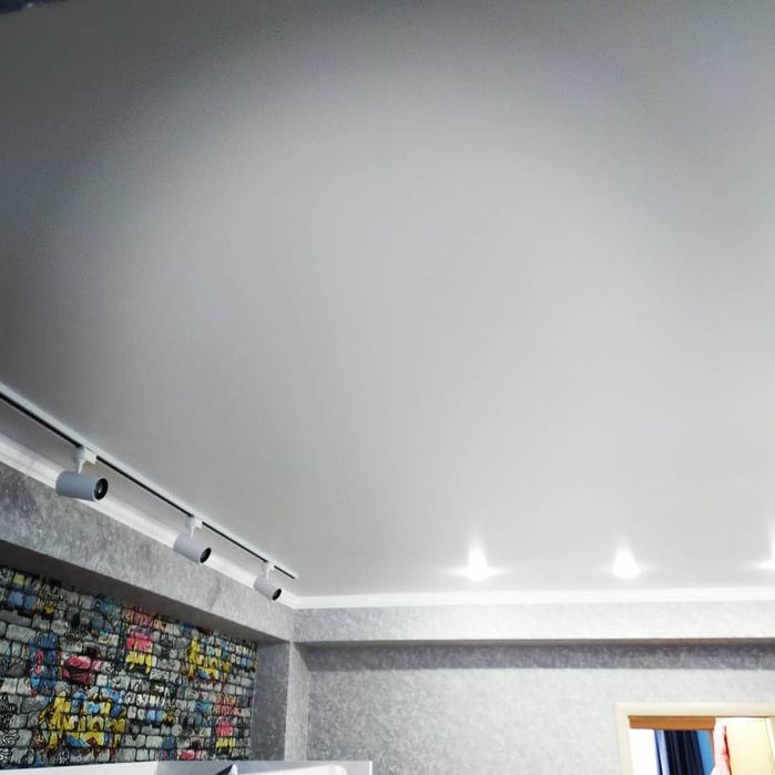 АКЦИЯ ;Монтаж Натяжных потолков а так же пластиковые окна.