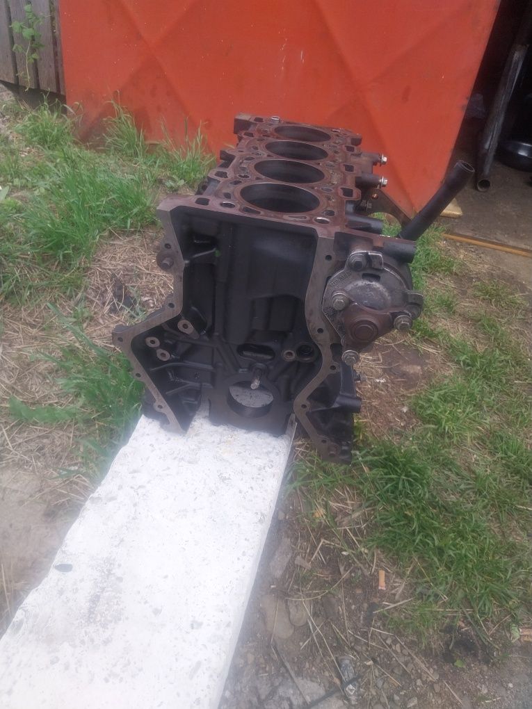 Bloc motor renault /nissan 2.0dci m9r 150 cp