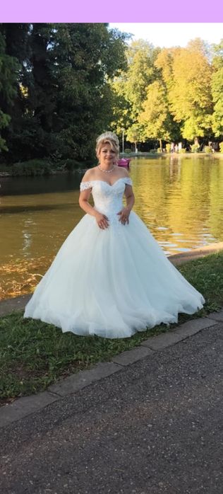 rochie de mireasa