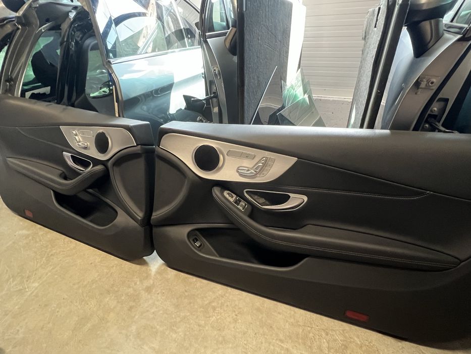 Mercedes W205 Coupe кори врати