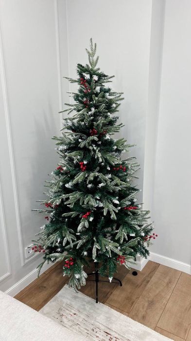 Продается елка!!!