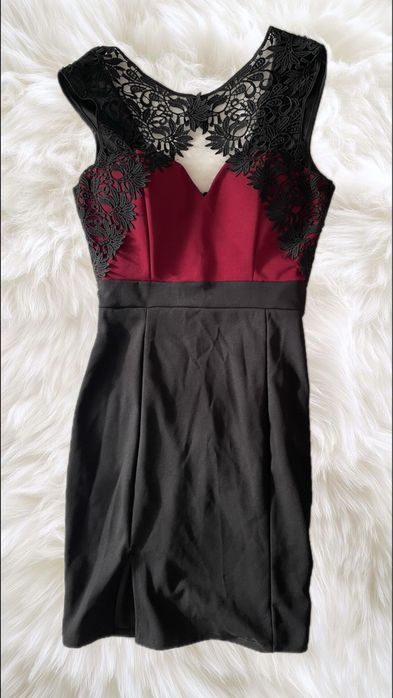 Елегантна рокля в черно и бордо